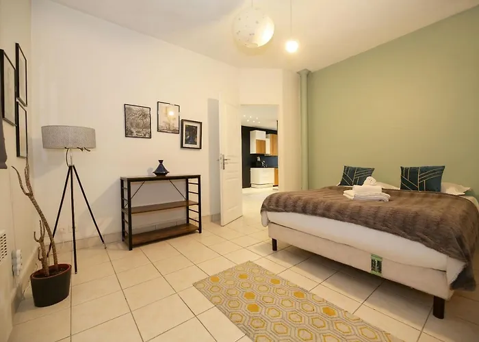 Lägenhet Familial Proche Des Commerces - 8p Paris